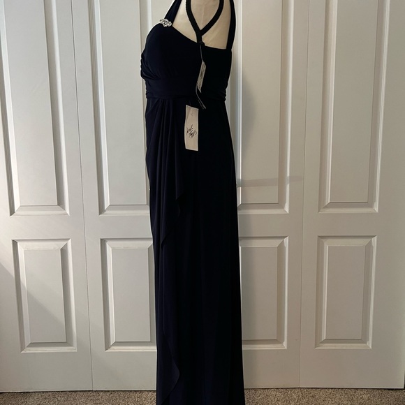 Betsy &Adam evening dress, never worn with tags. - Picture 5 of 7